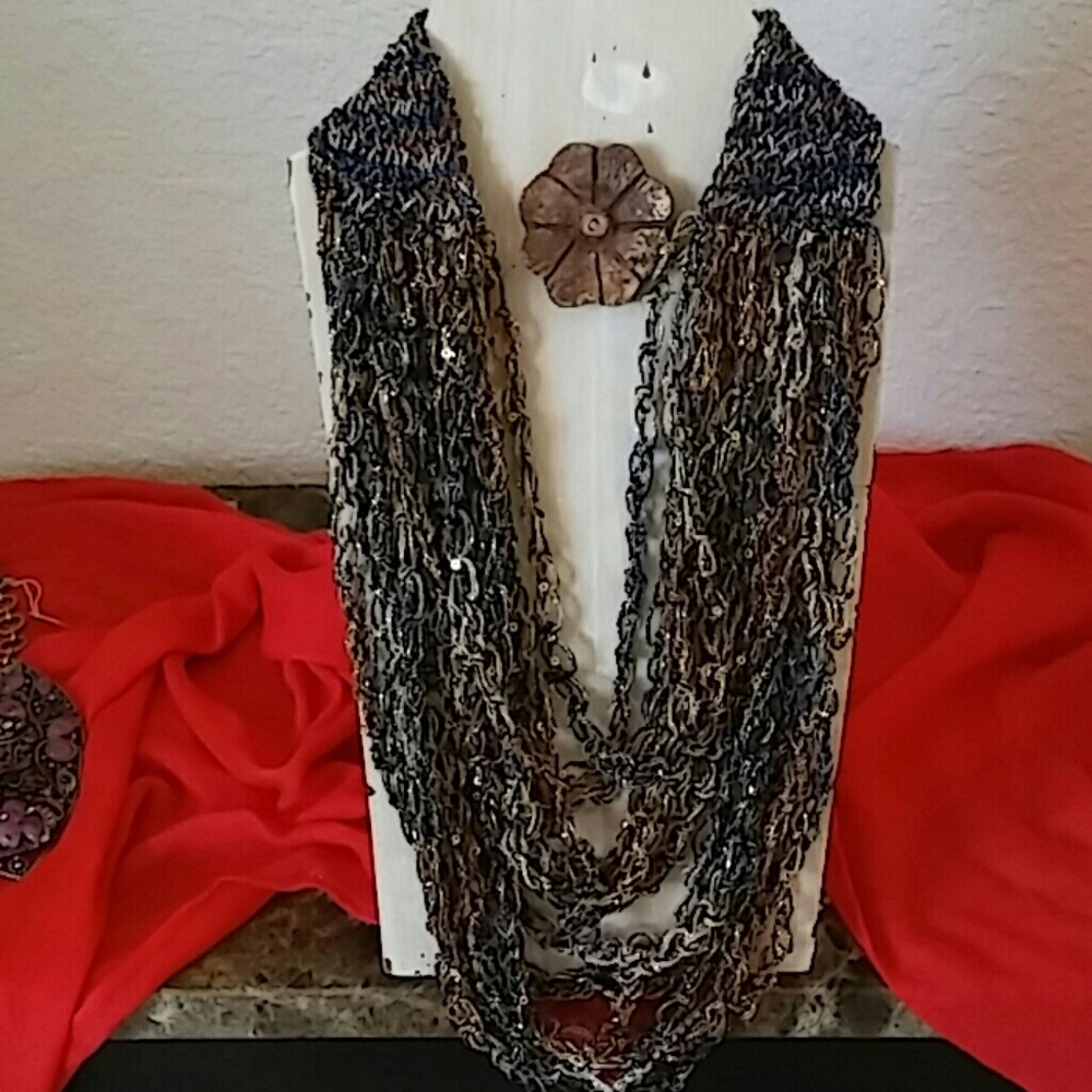 Scarfs style necklace